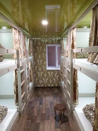 Хостелы Sweet Home Днепр Спальное место на двухъярусной кровати в общем номере для мужчин-18