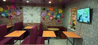 Хостелы Sweet Home Днепр Кровать в общем номере с 4 кроватями-4